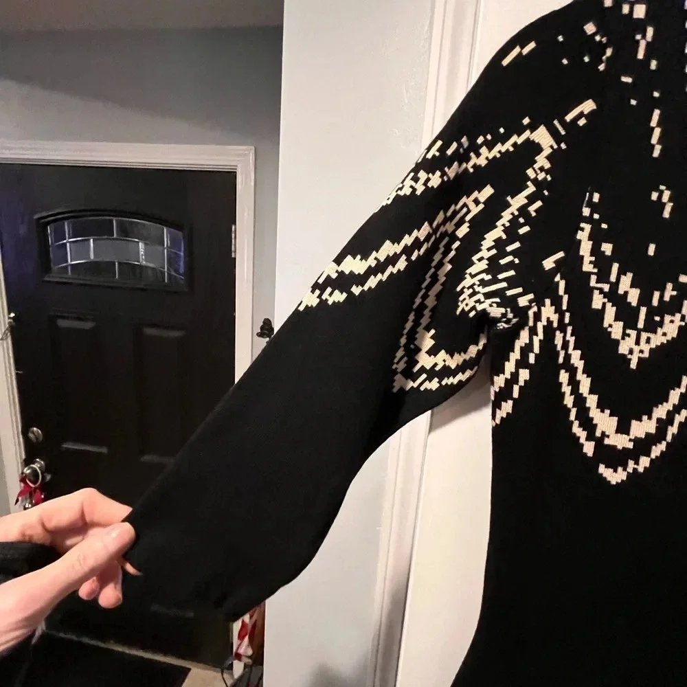 ~Gabby Skye~ Sweater Dress - Small